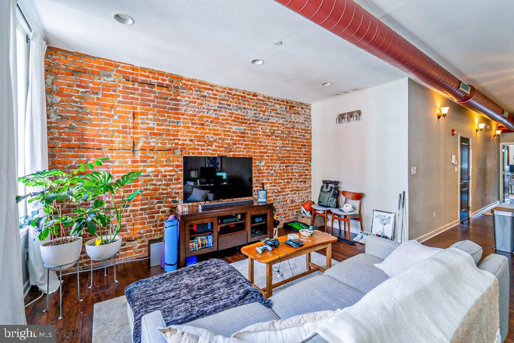 OLD CITY - Residential Lease