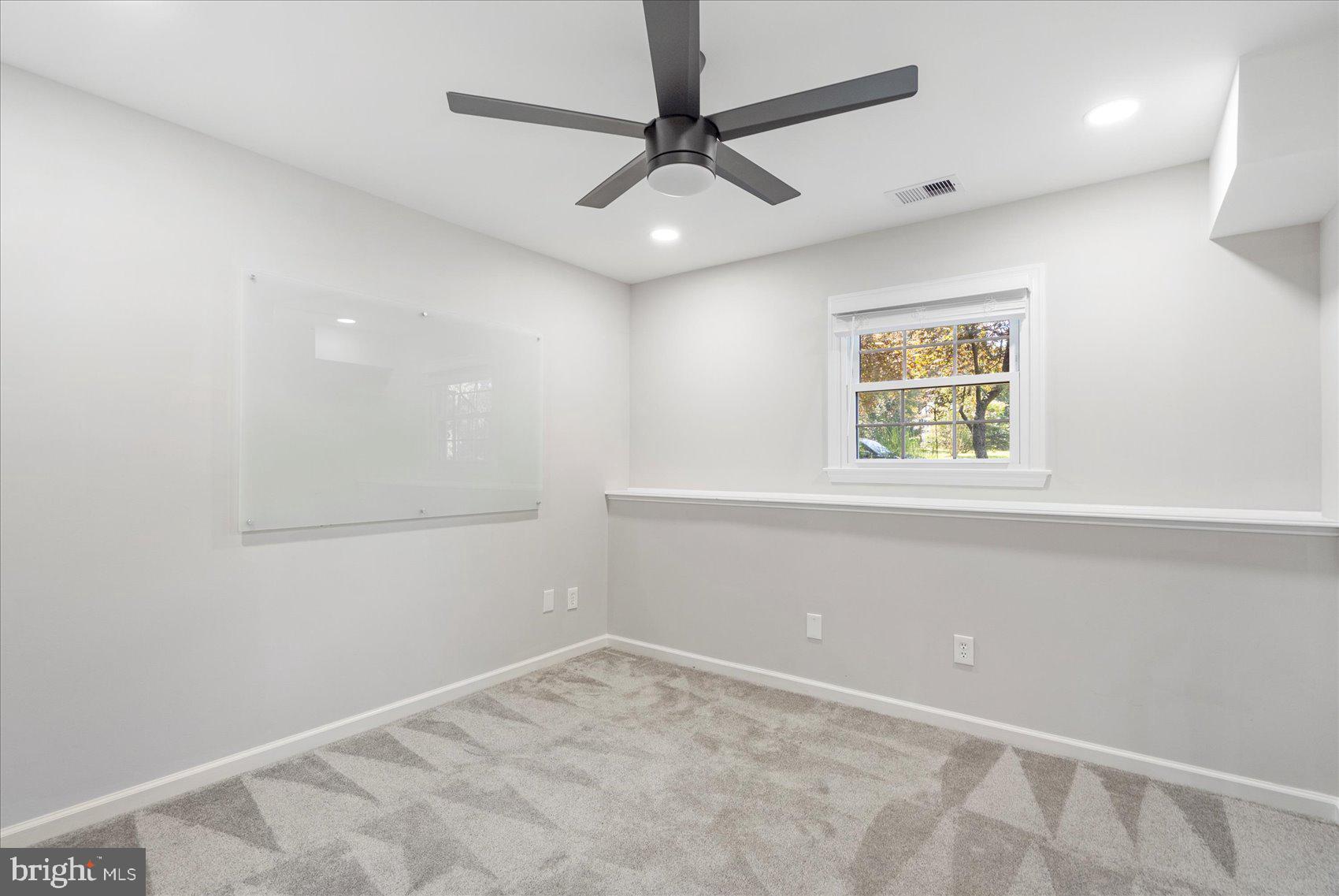 WHITES COVE - Residential Lease