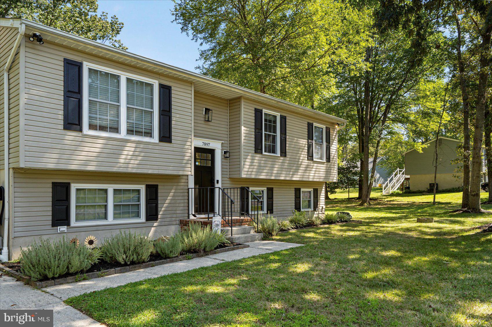 WHITES COVE - Residential Lease