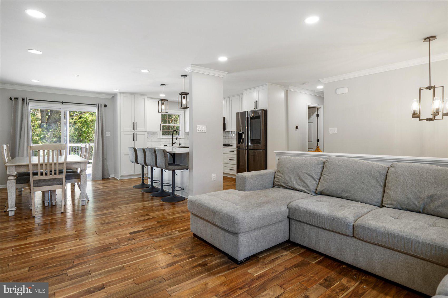 WHITES COVE - Residential Lease