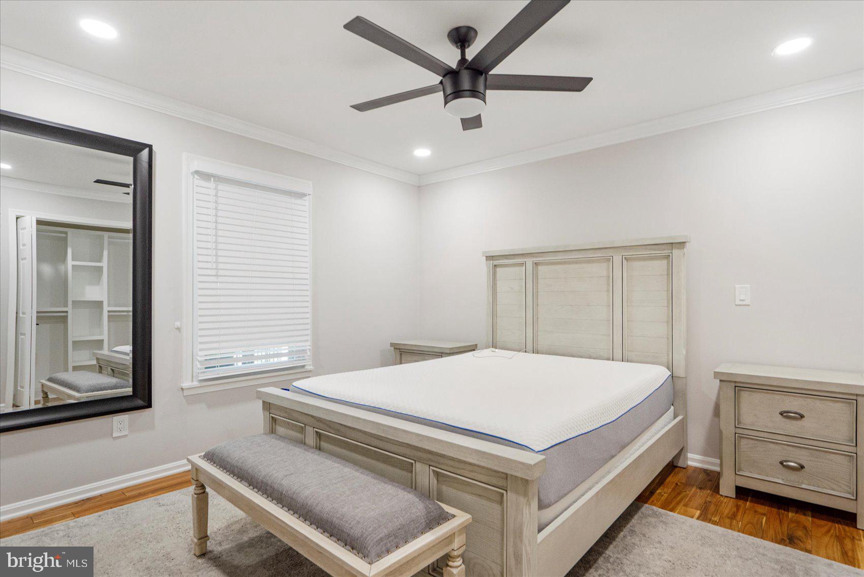 WHITES COVE - Residential Lease