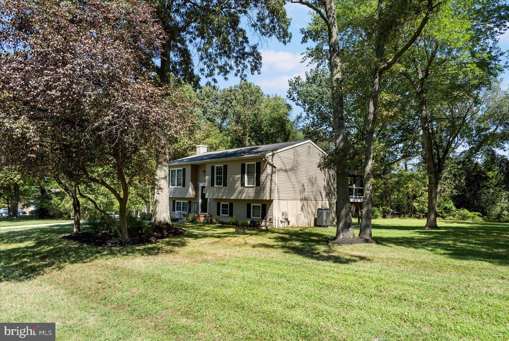 WHITES COVE - Residential Lease