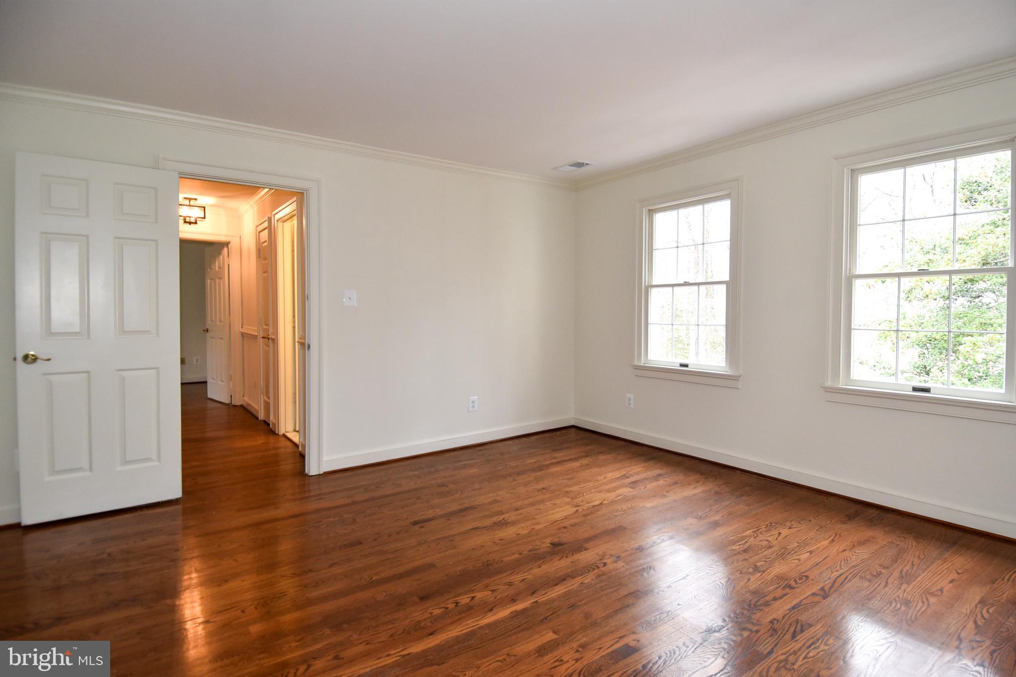 SHADOWALK - Residential