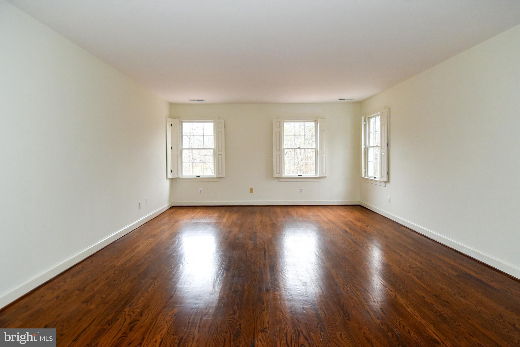 SHADOWALK - Residential