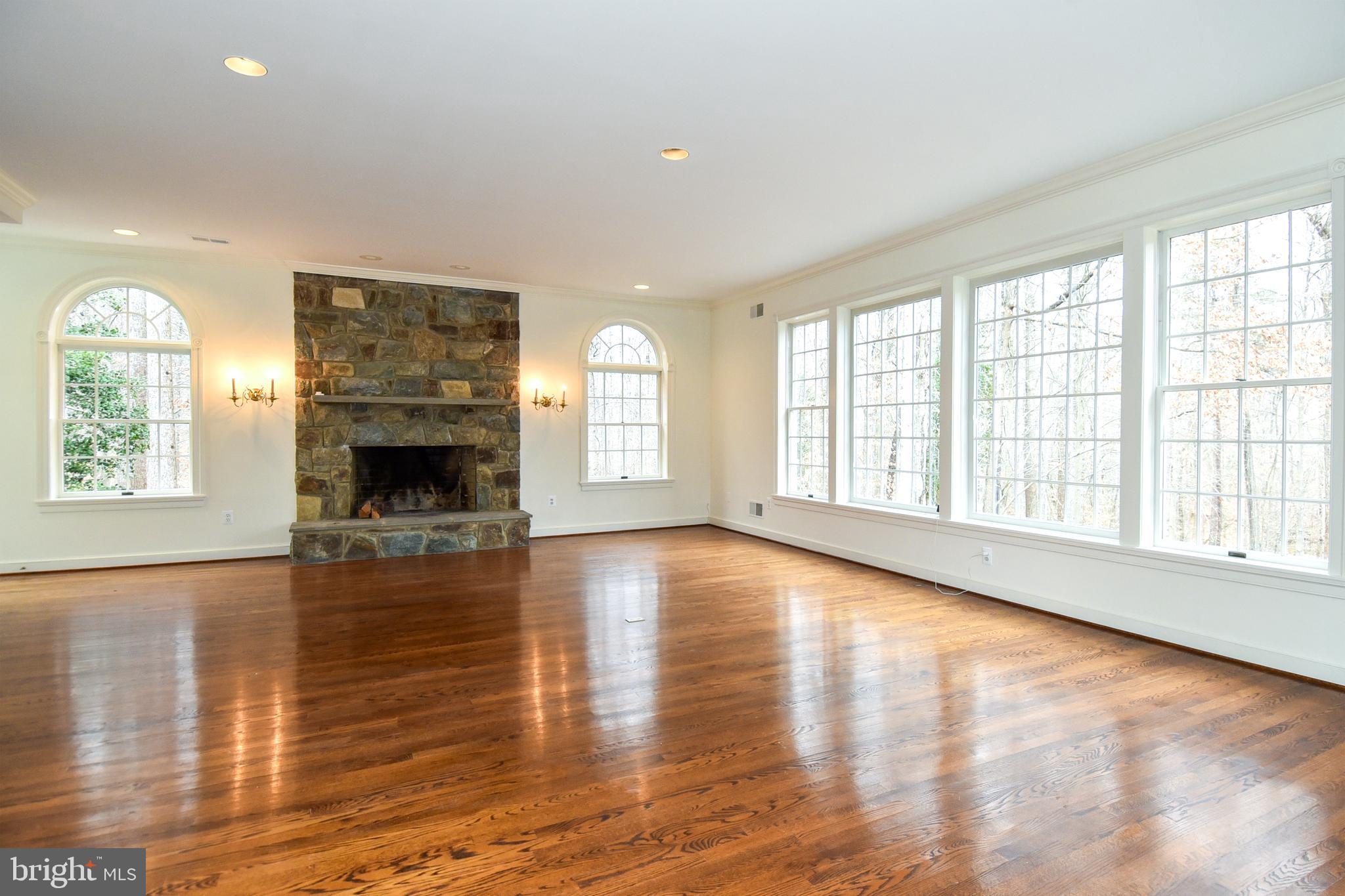 SHADOWALK - Residential