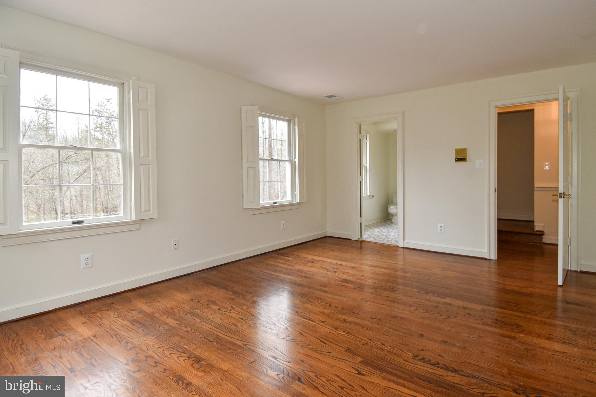 SHADOWALK - Residential