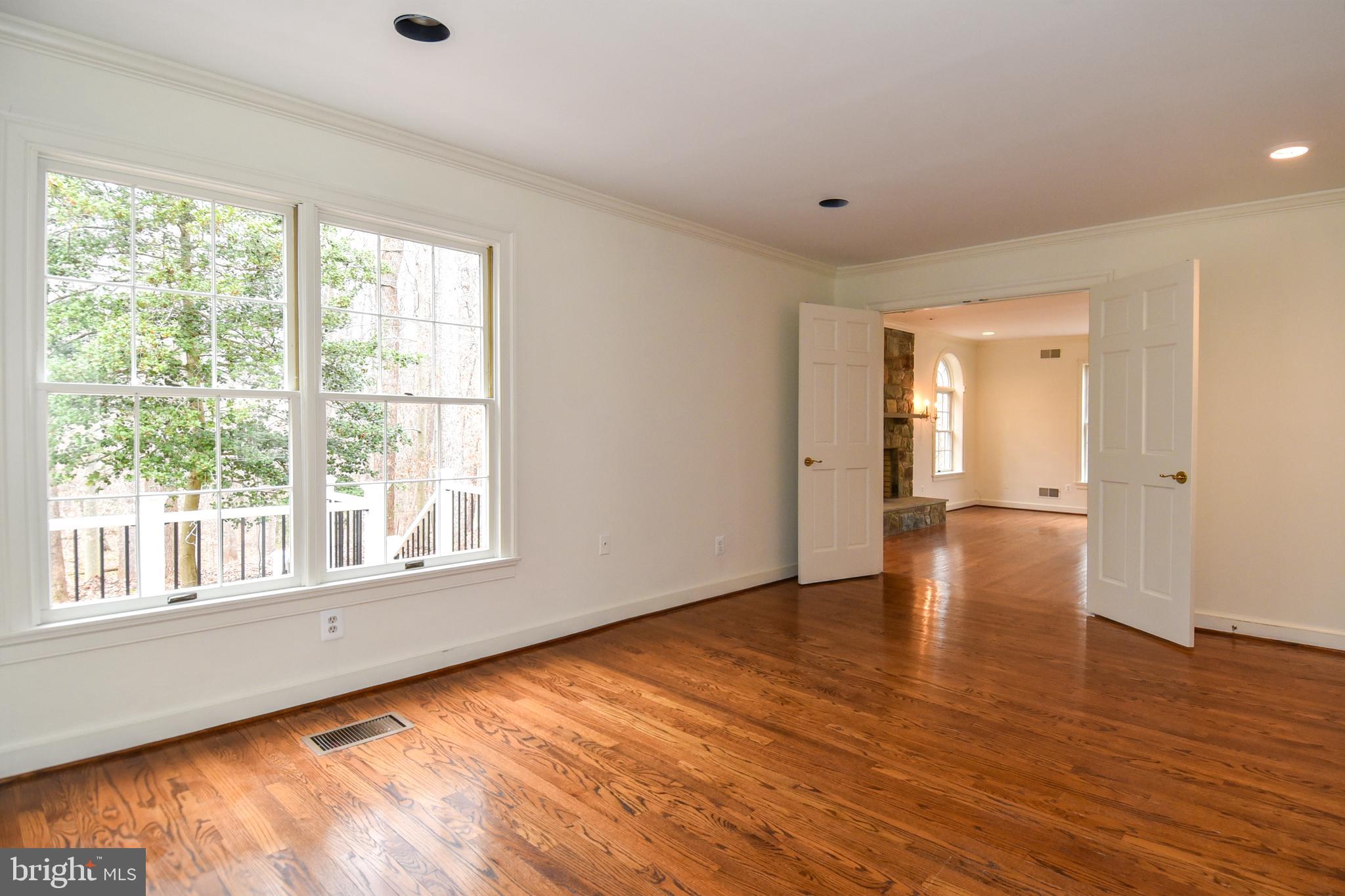 SHADOWALK - Residential