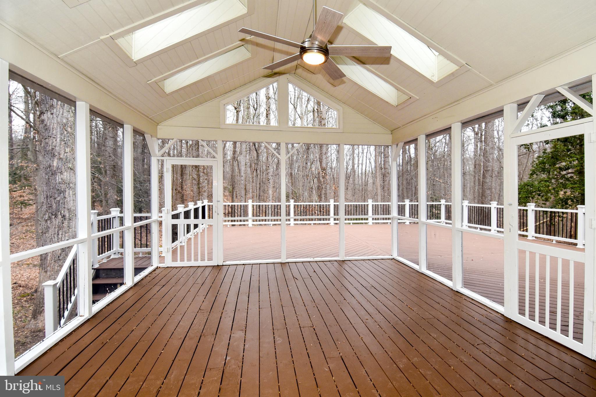 SHADOWALK - Residential