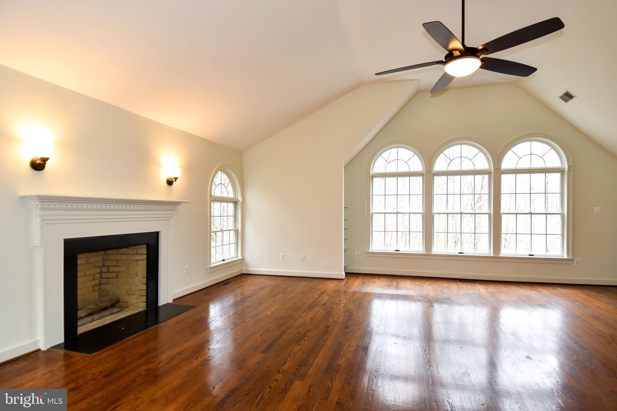 SHADOWALK - Residential