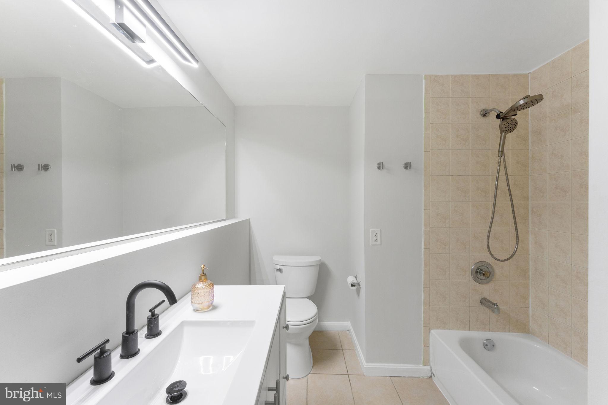 HUNTERS GLEN - Residential