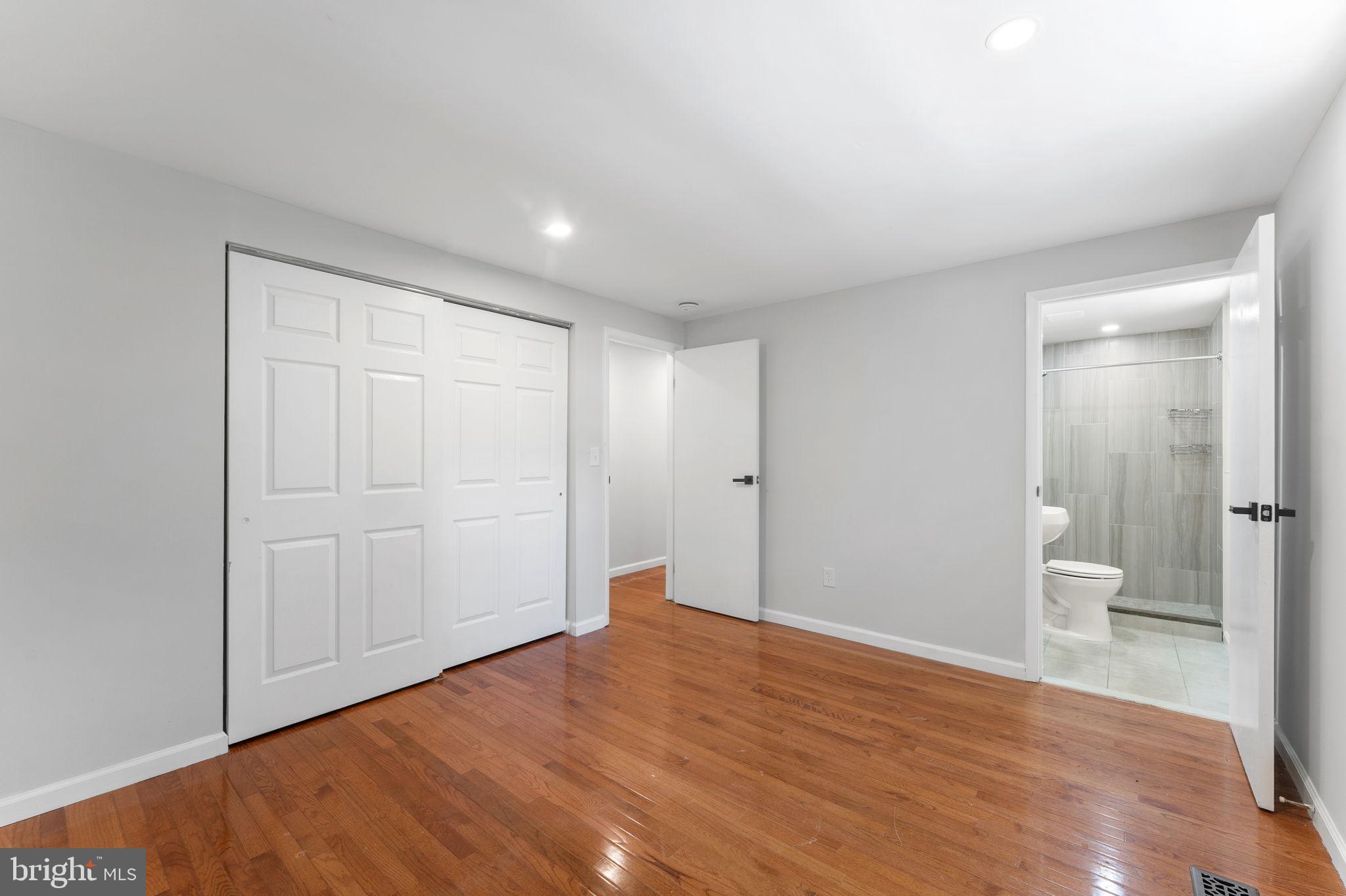 HUNTERS GLEN - Residential