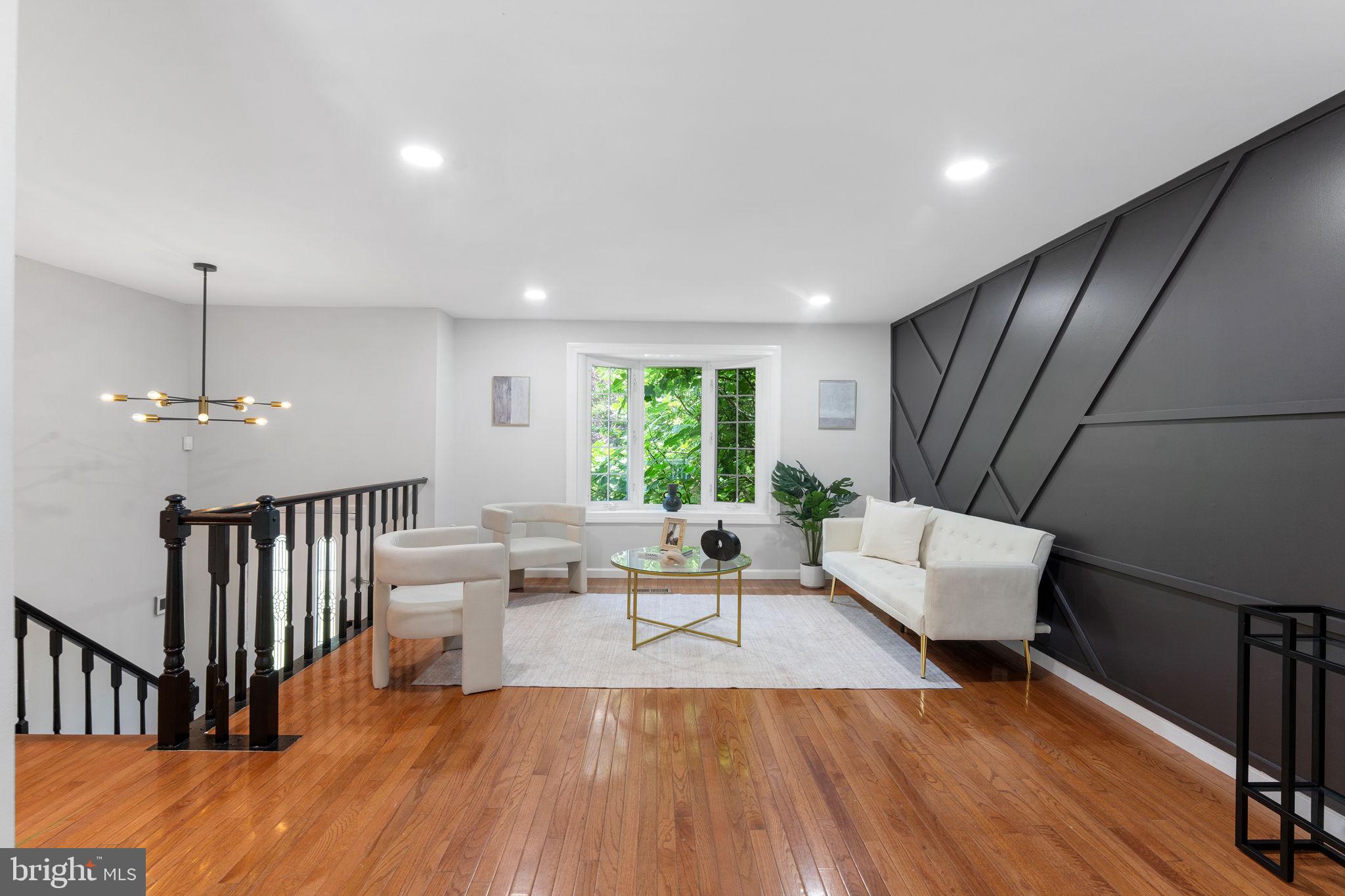 HUNTERS GLEN - Residential