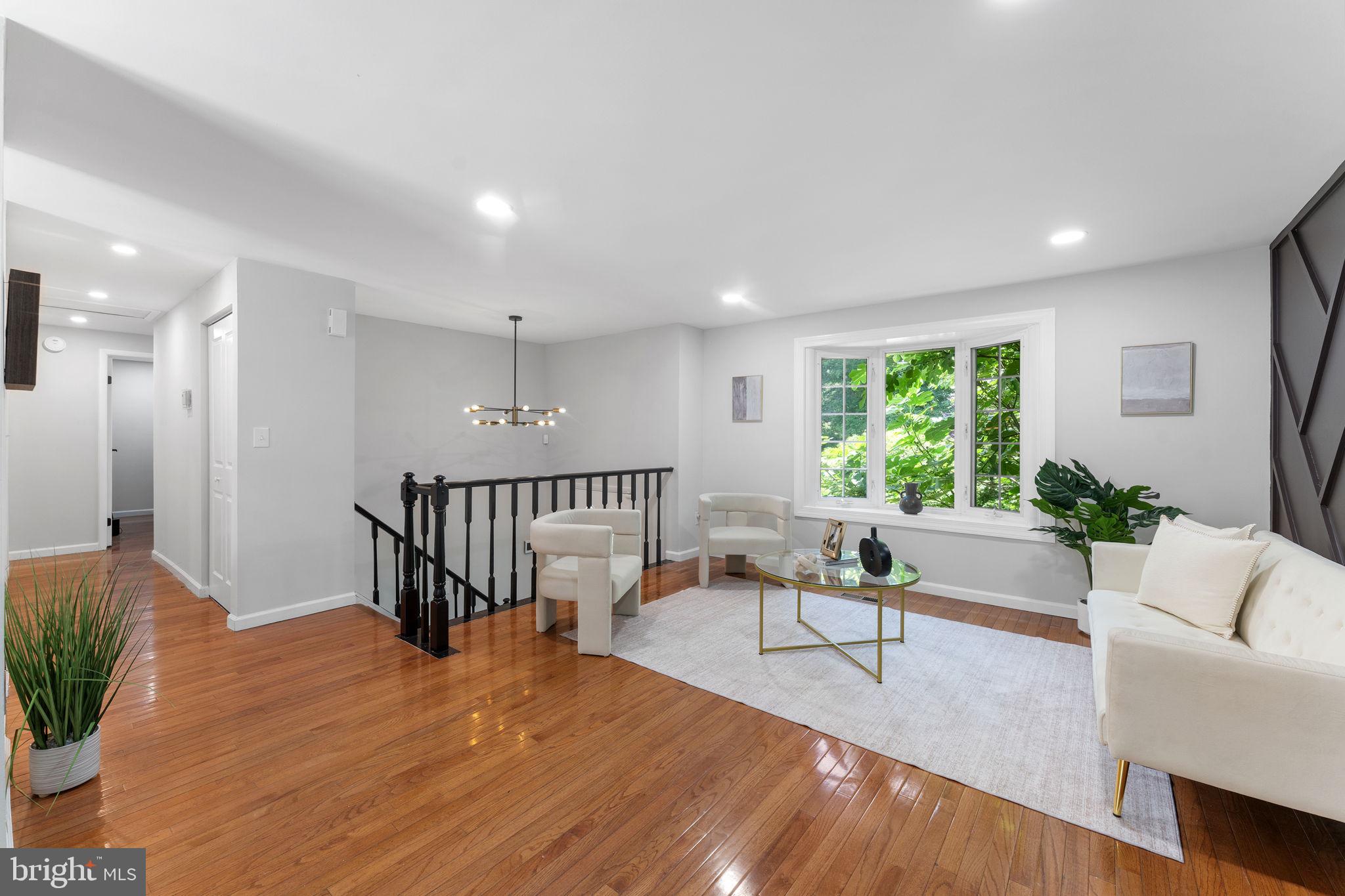 HUNTERS GLEN - Residential