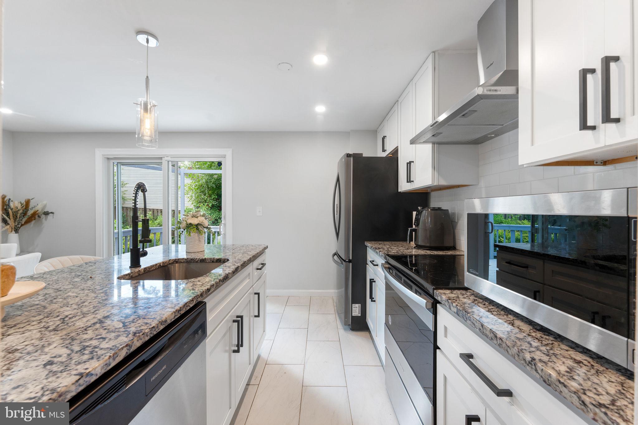 HUNTERS GLEN - Residential