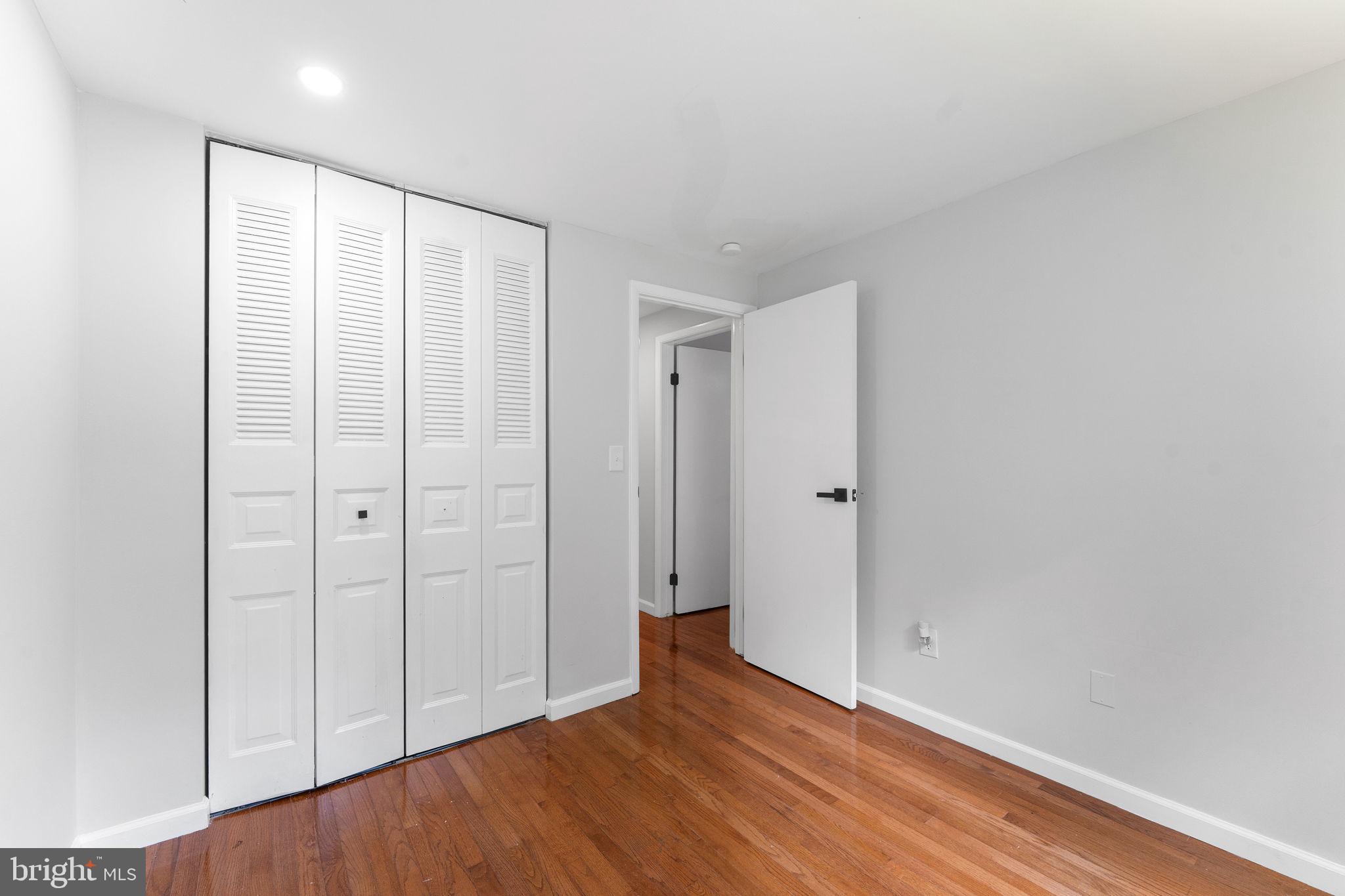 HUNTERS GLEN - Residential