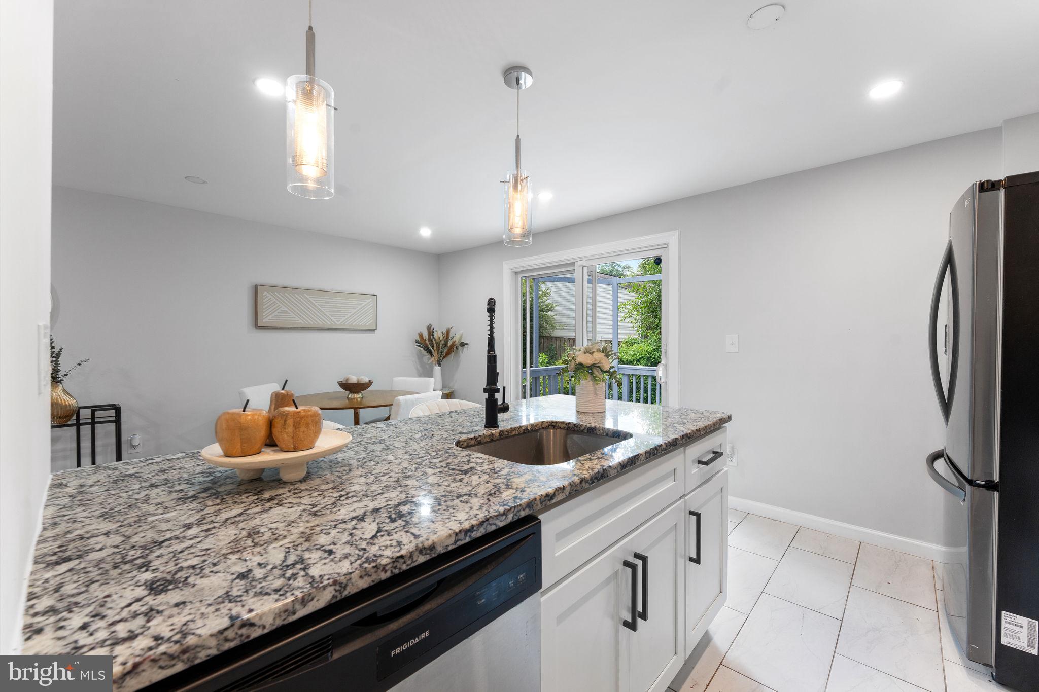 HUNTERS GLEN - Residential