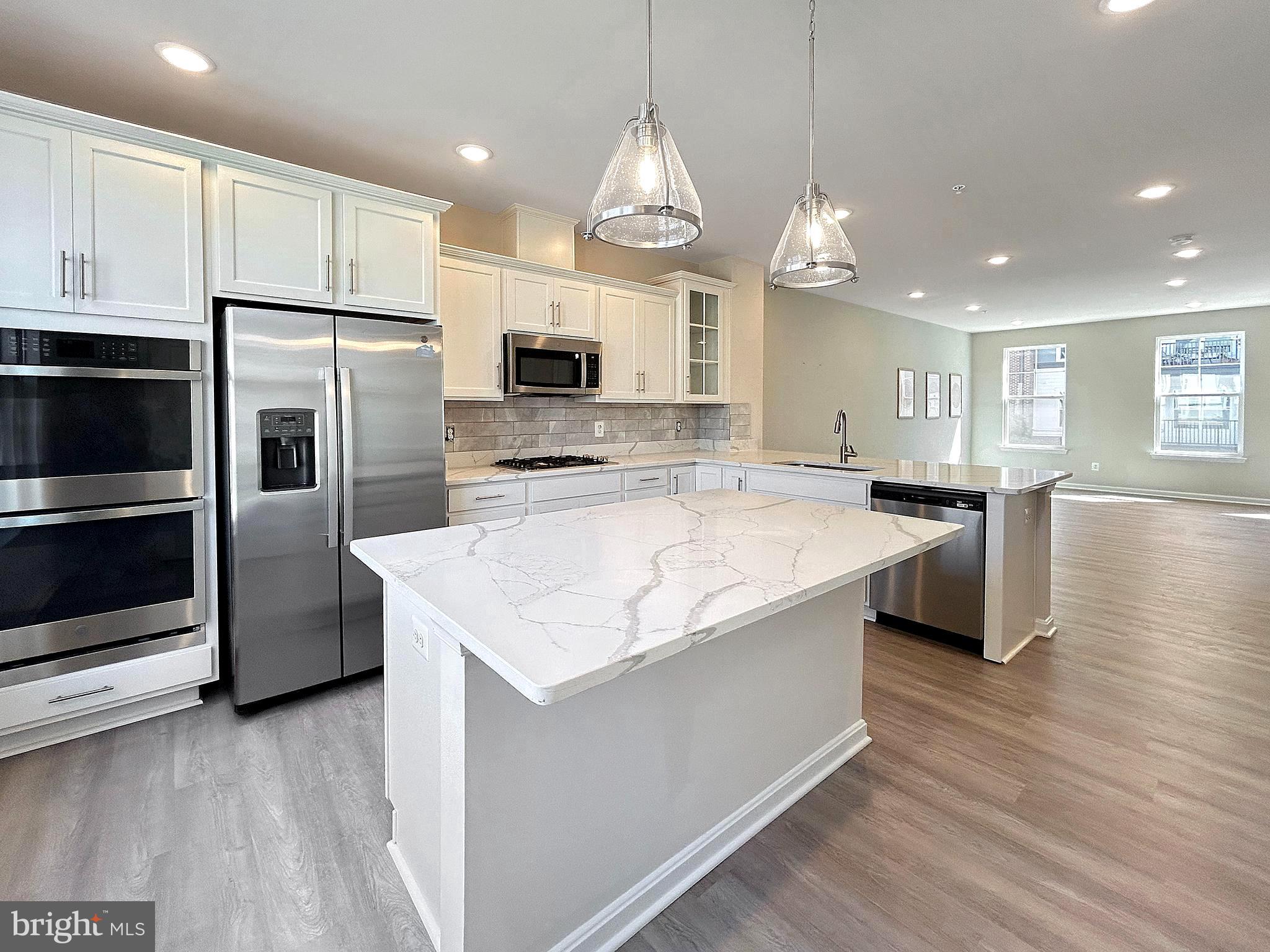 TOWNS AT MARKET COMMONS - Residential Lease