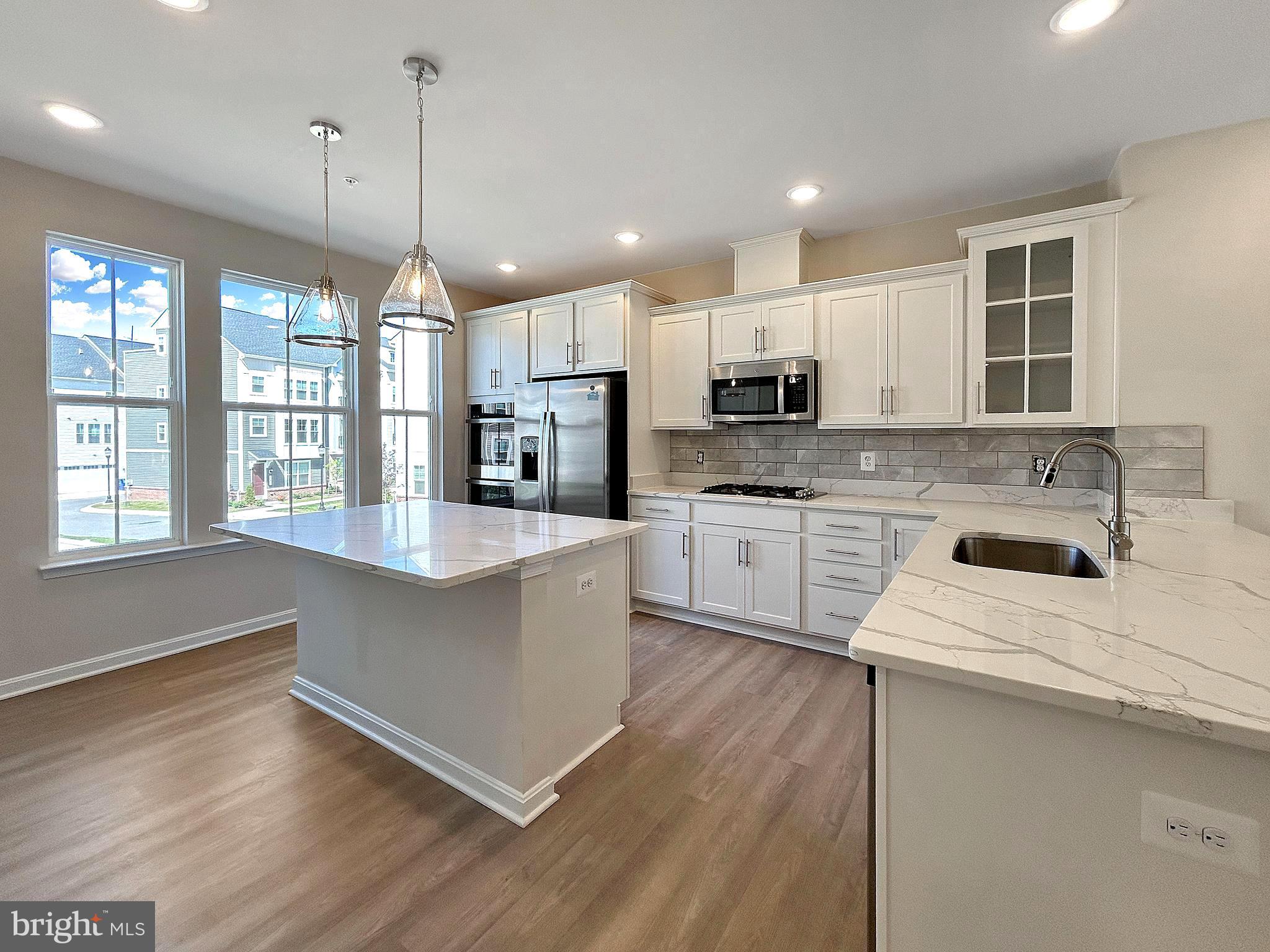 TOWNS AT MARKET COMMONS - Residential Lease