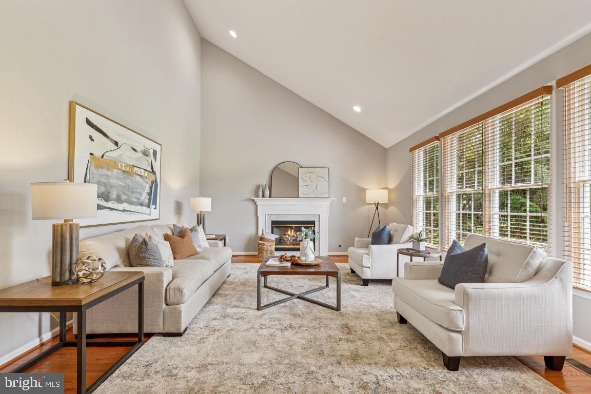 BELMONT COUNTRY CLUB - Residential