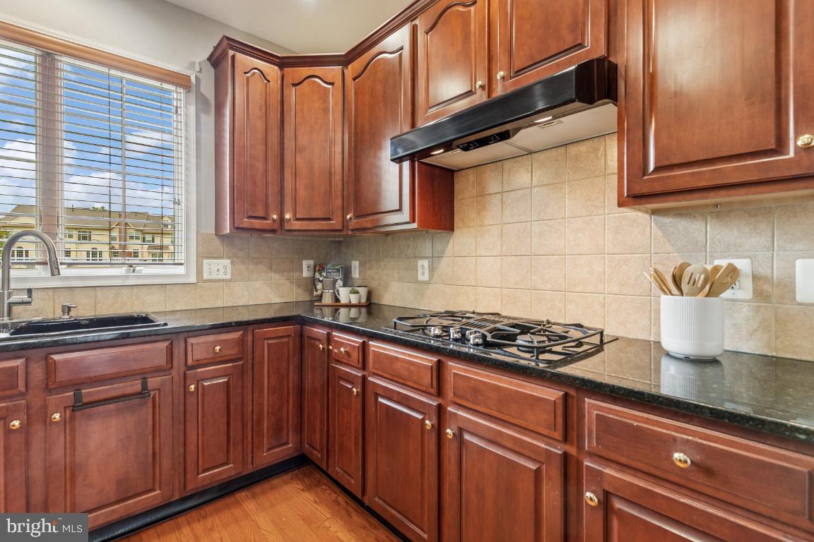 BELMONT COUNTRY CLUB - Residential