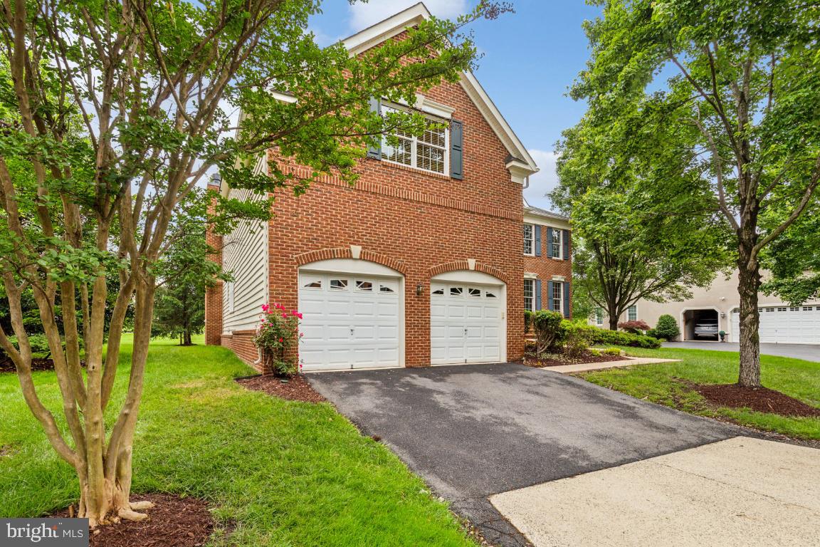 BELMONT COUNTRY CLUB - Residential