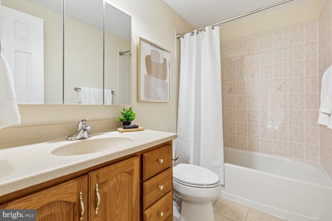 BELMONT COUNTRY CLUB - Residential