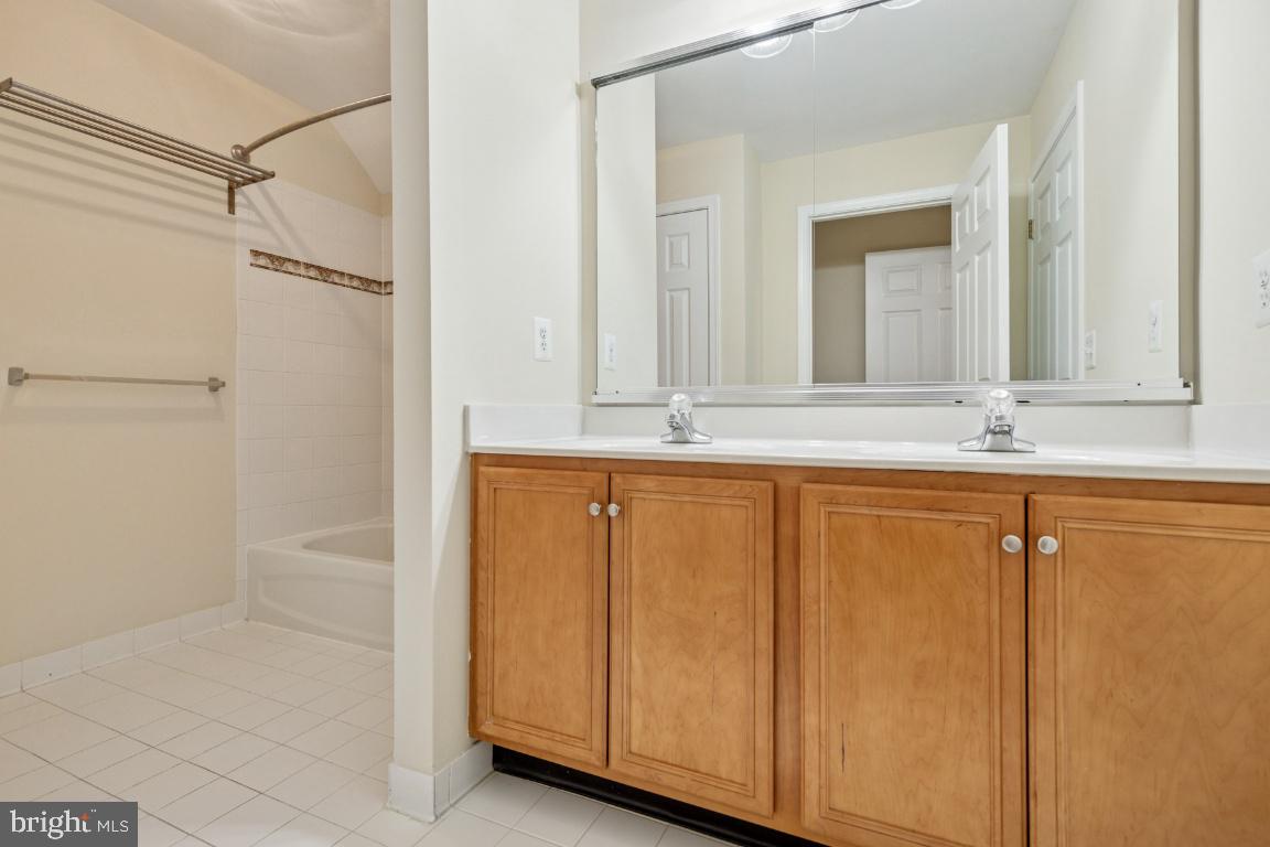 BELMONT COUNTRY CLUB - Residential