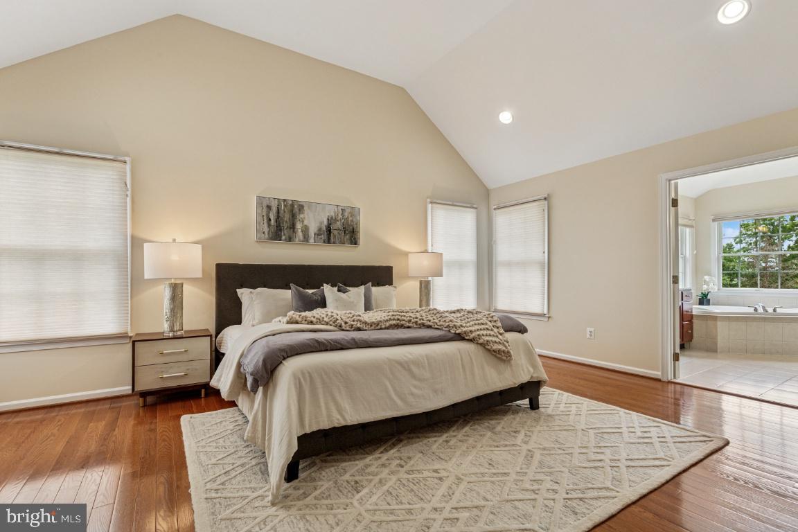 BELMONT COUNTRY CLUB - Residential