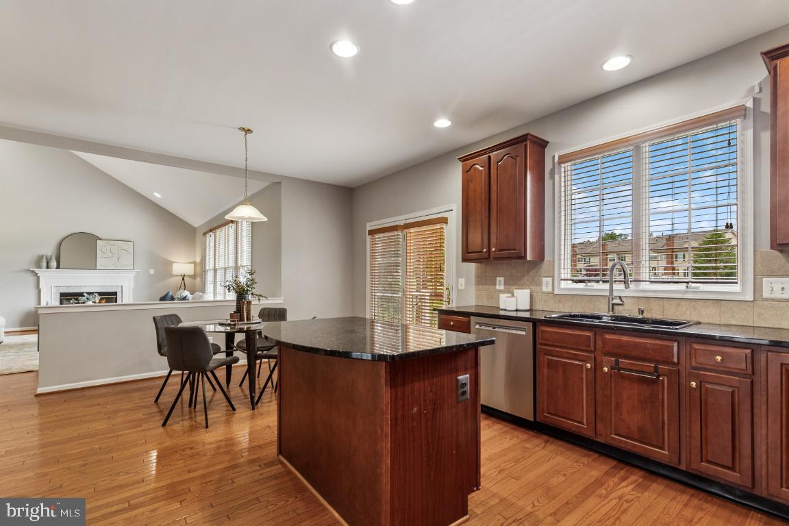 BELMONT COUNTRY CLUB - Residential