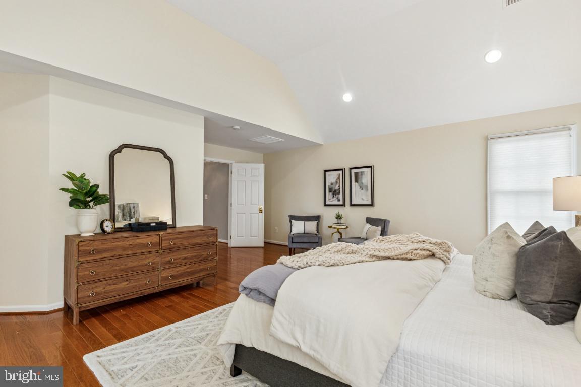 BELMONT COUNTRY CLUB - Residential