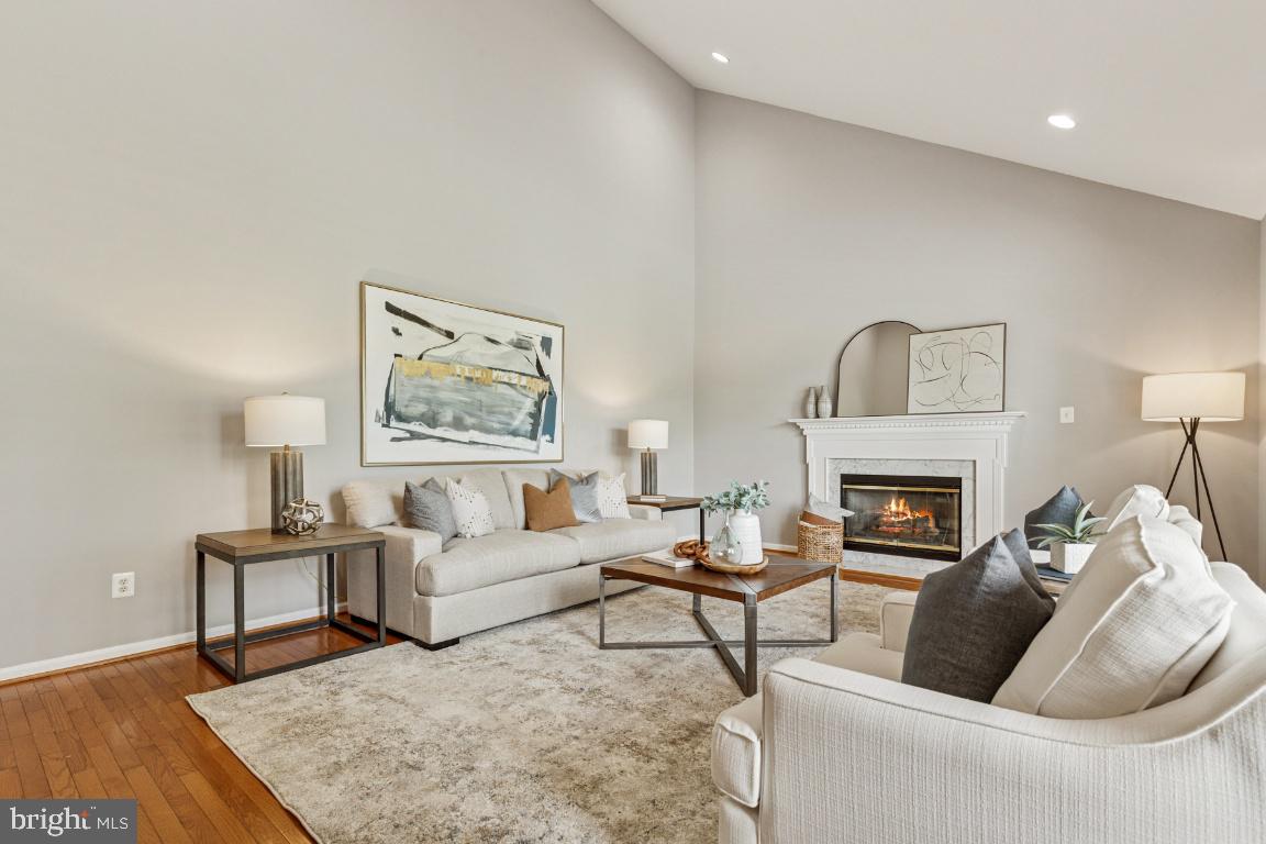 BELMONT COUNTRY CLUB - Residential