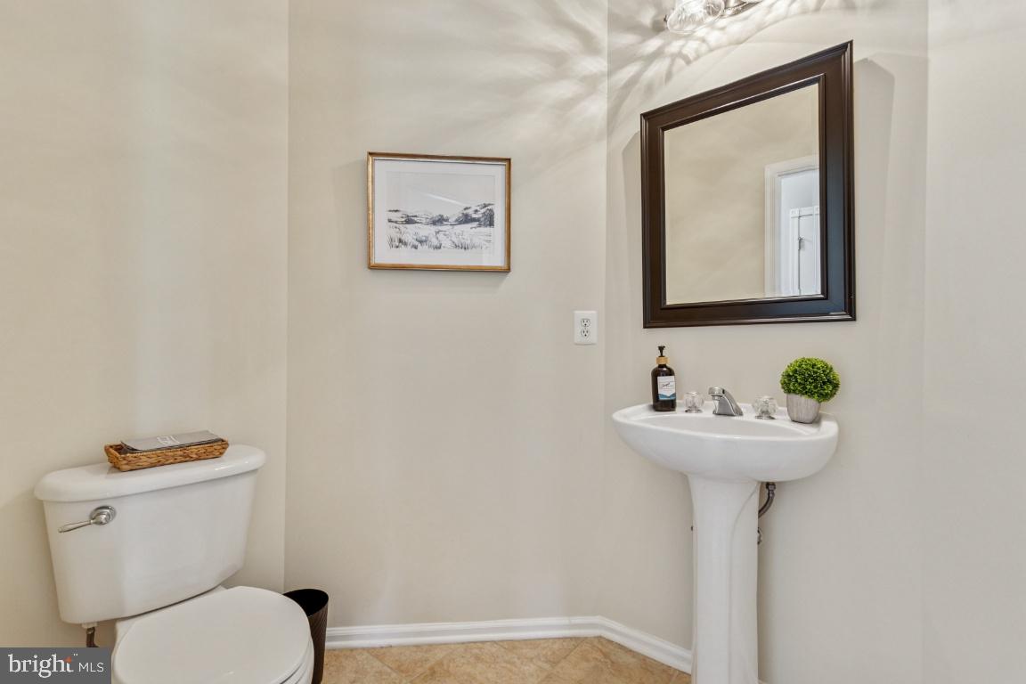 BELMONT COUNTRY CLUB - Residential