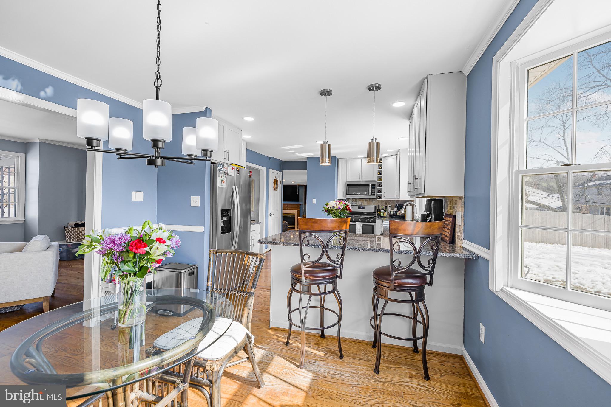 COLONIAL WOODS - Residential