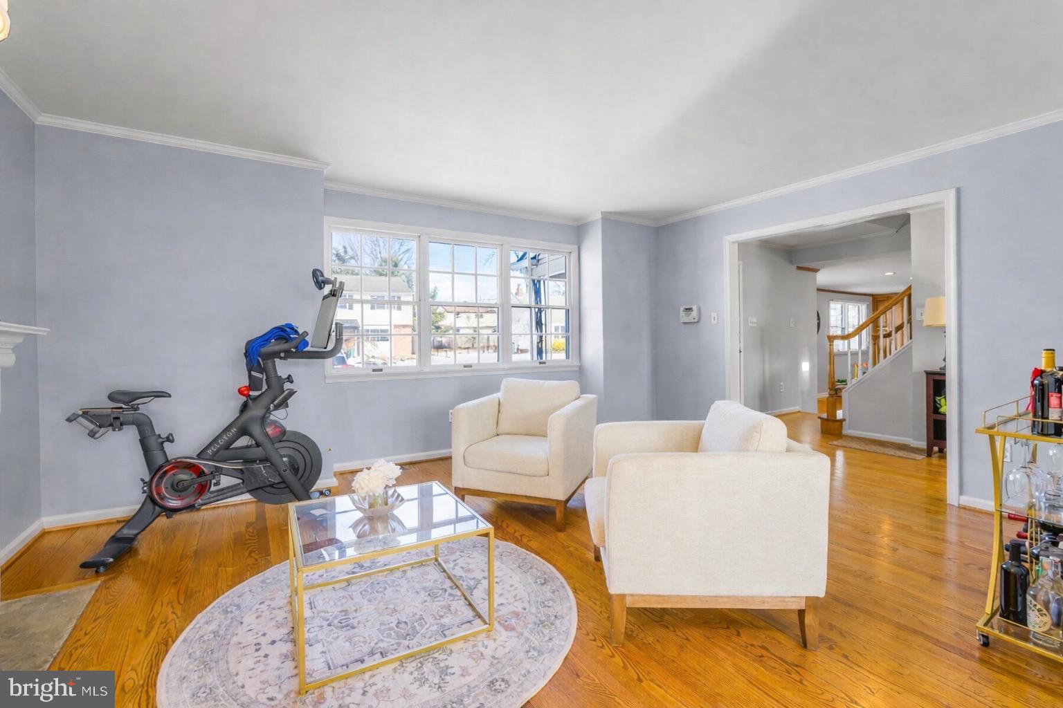 COLONIAL WOODS - Residential