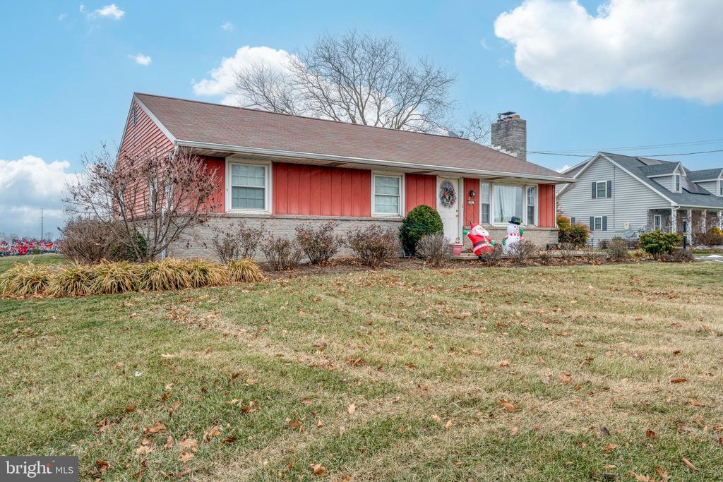Photo of 381 E Main Street, LEOLA, PA 17540 (MLS # PALA2063190)