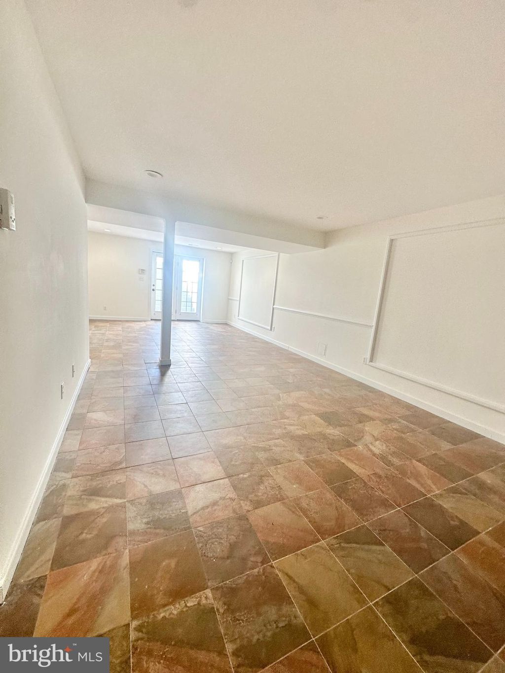 listing image 104