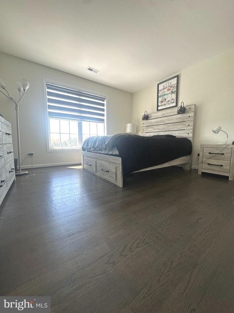 listing image 88