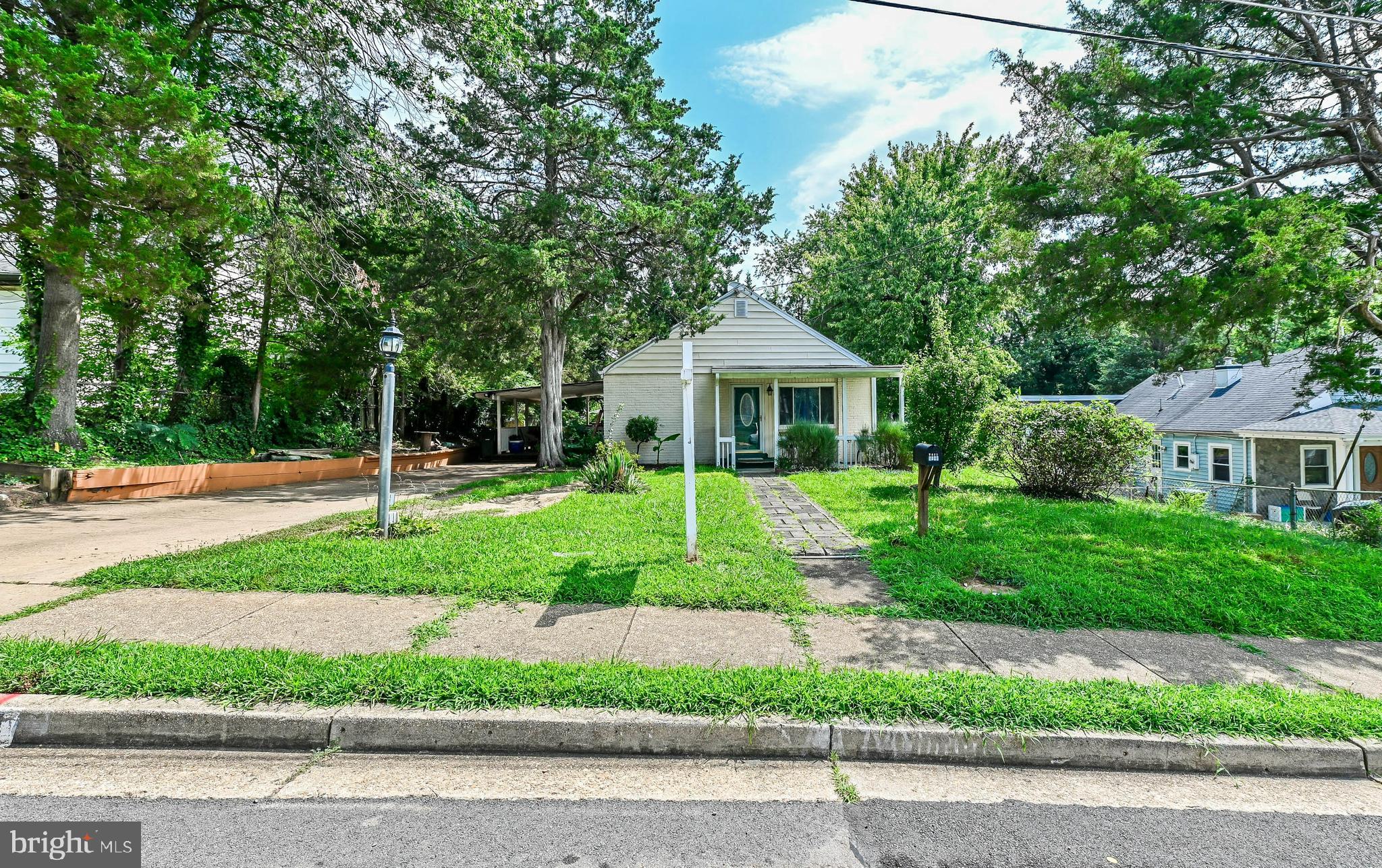 7421 HOWARD COURT