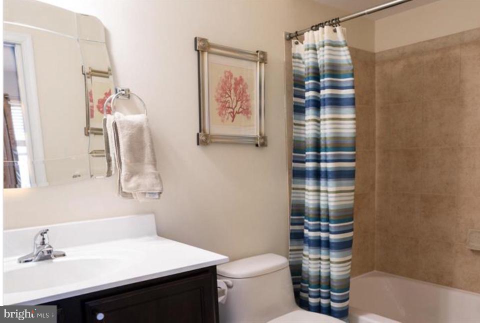 ATHENA SQUARE - Residential Lease