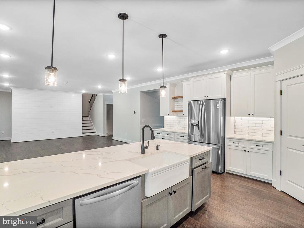 FAWN LAKE - Residential