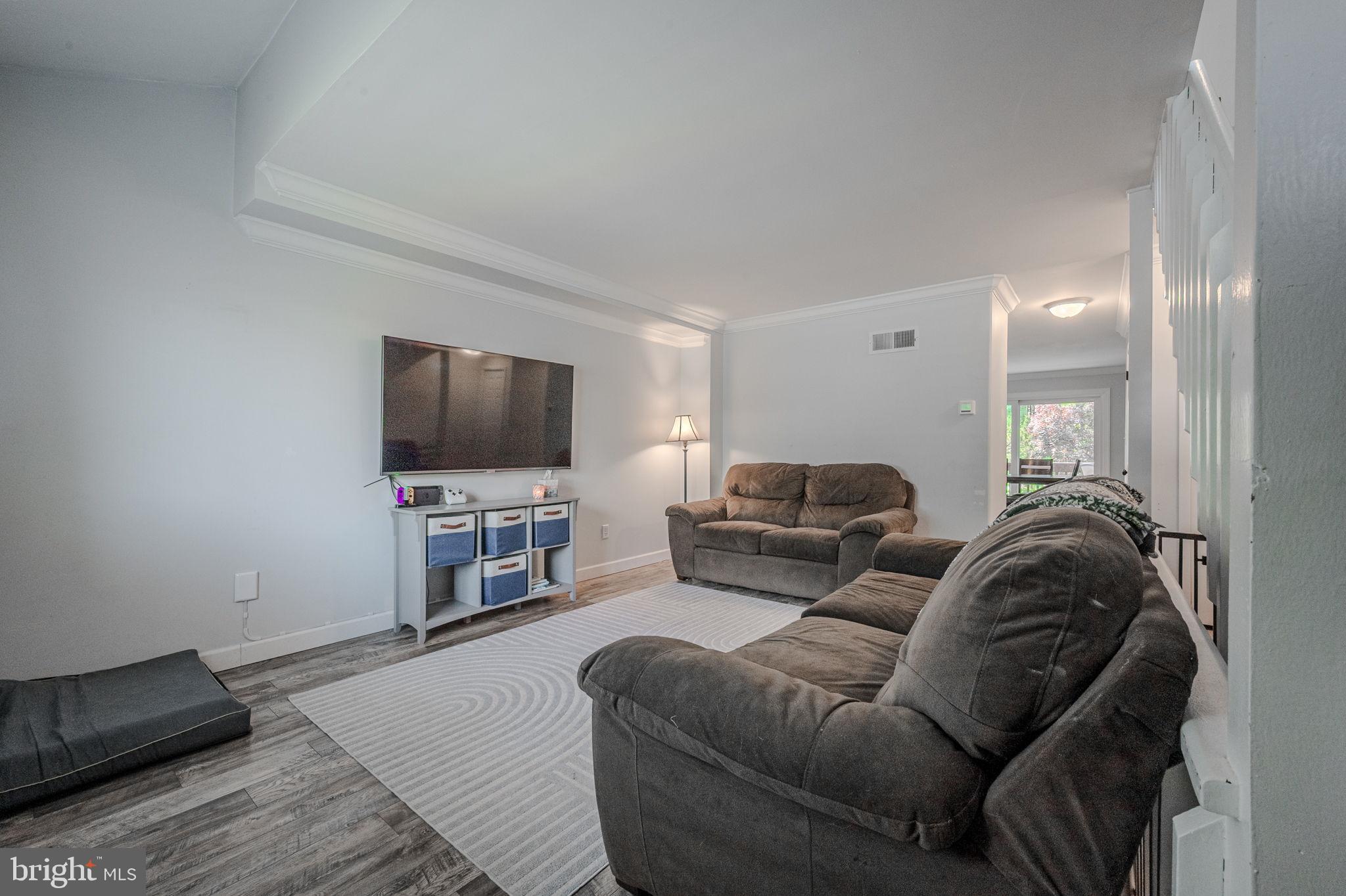 5823 TUPELO TURN