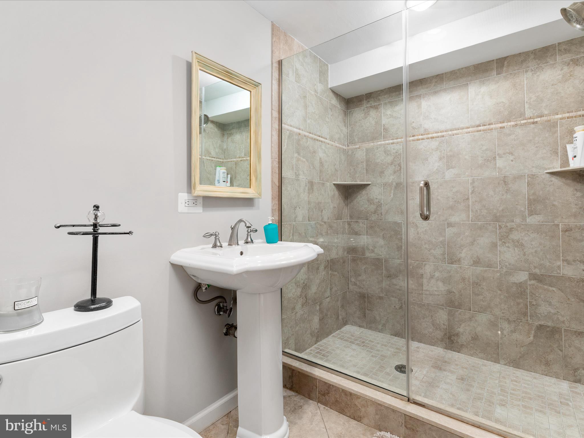 WILLERBURN ACRES - Residential