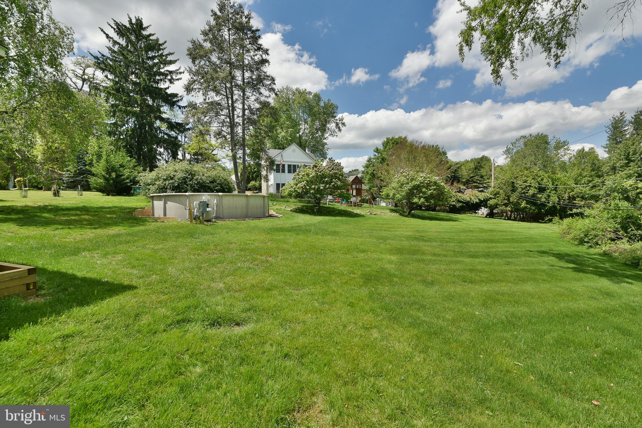 NESHAMINY HILLS - Residential Income