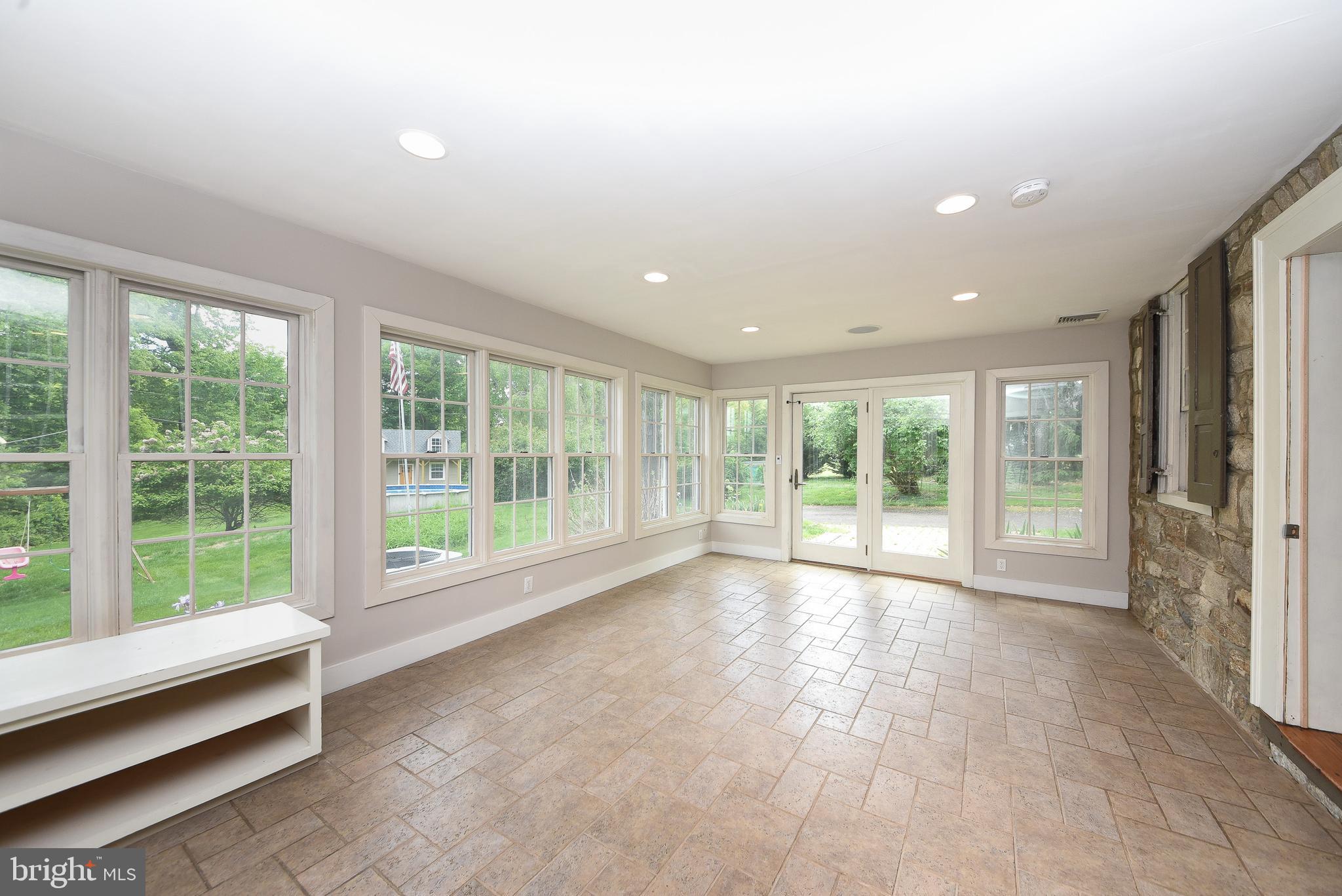 NESHAMINY HILLS - Residential Income