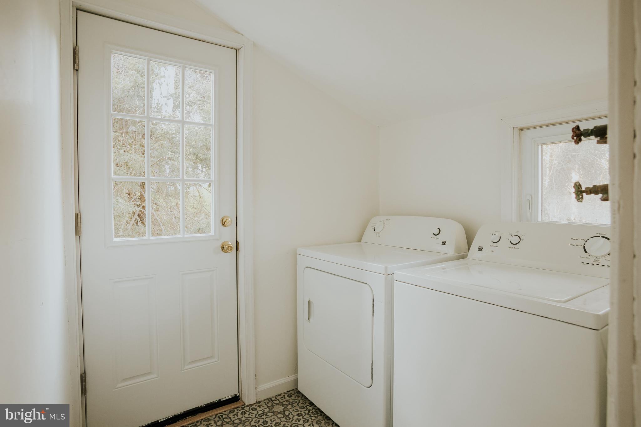 NESHAMINY HILLS - Residential Income