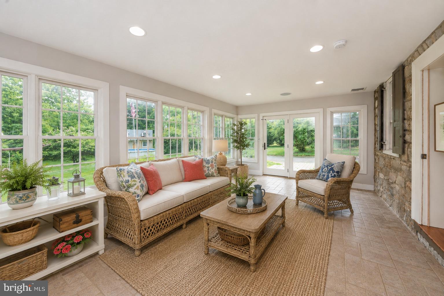 NESHAMINY HILLS - Residential Income