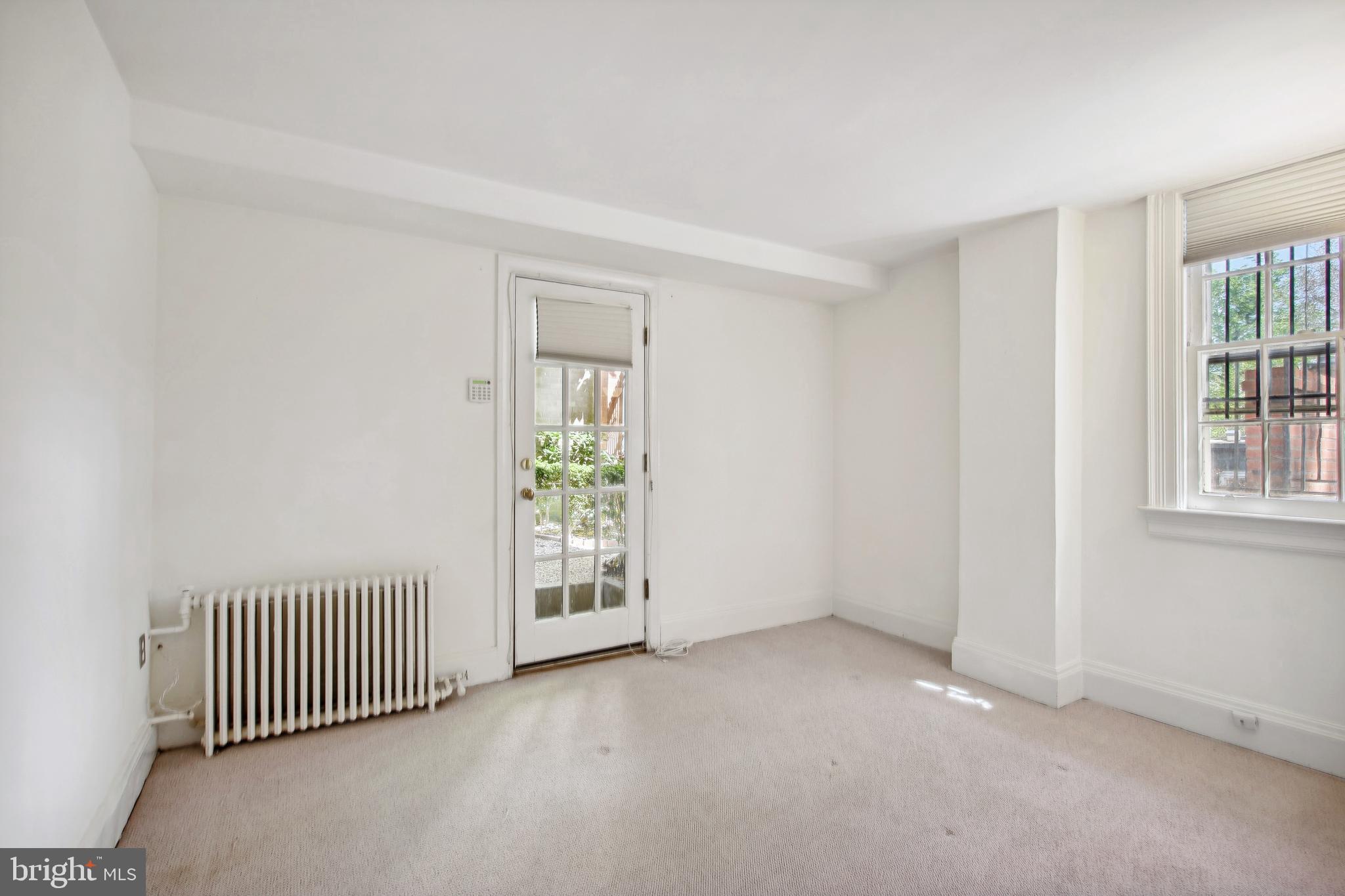 WOODLEY PARK - Residential