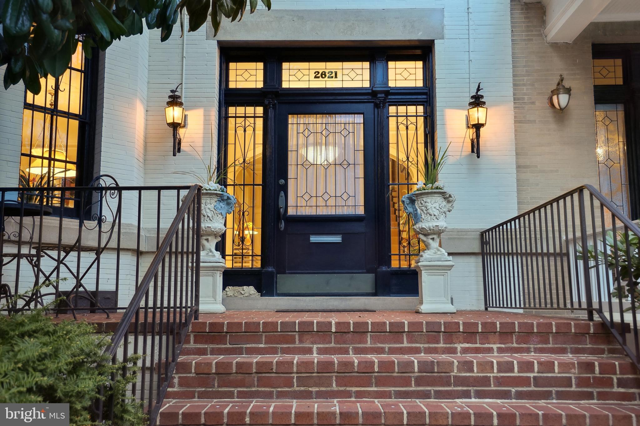 WOODLEY PARK - Residential