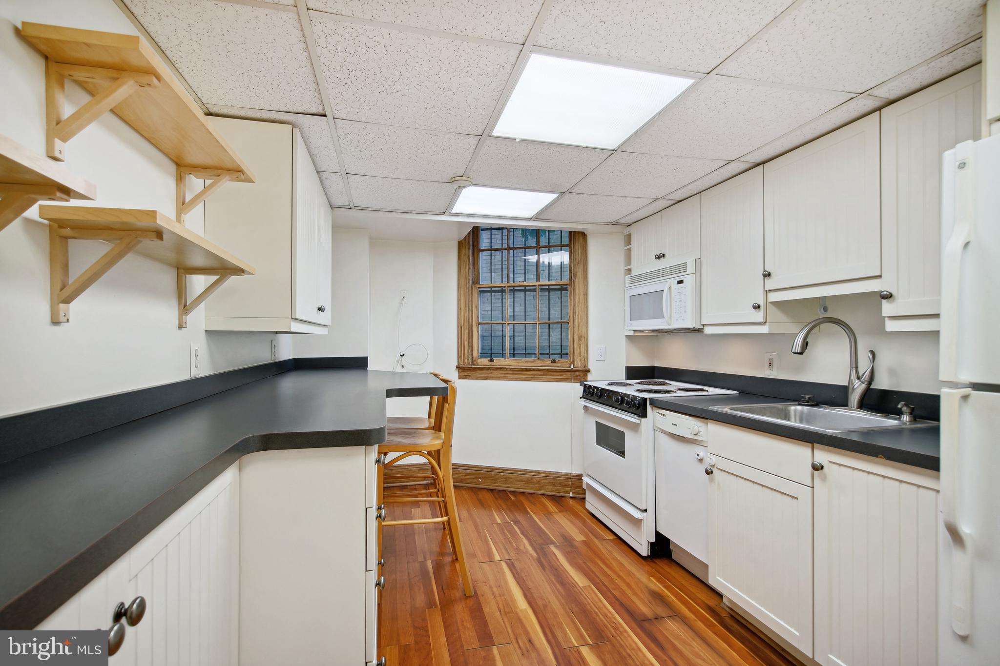 WOODLEY PARK - Residential