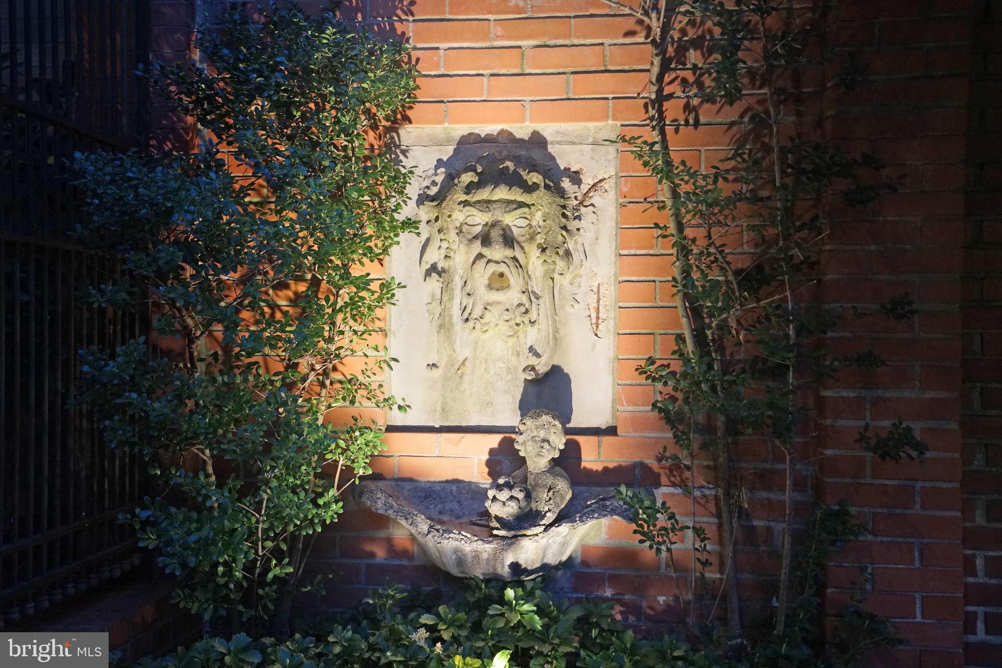 WOODLEY PARK - Residential